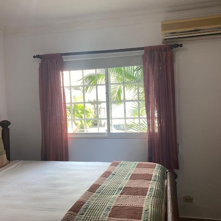 Hostal Las Rosas De Punta Cana Luaran gambar