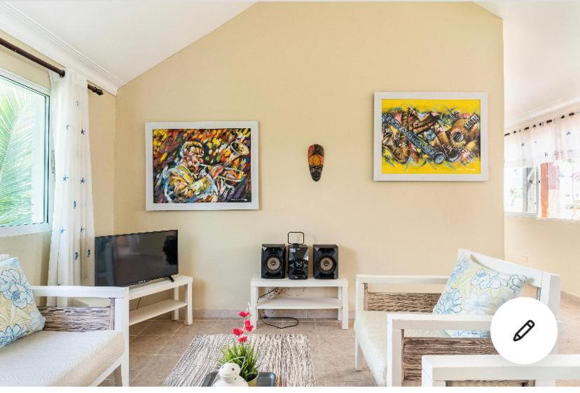 Hostal Las Rosas De Punta Cana Luaran gambar