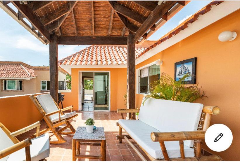 Hostal Las Rosas De Punta Cana Luaran gambar