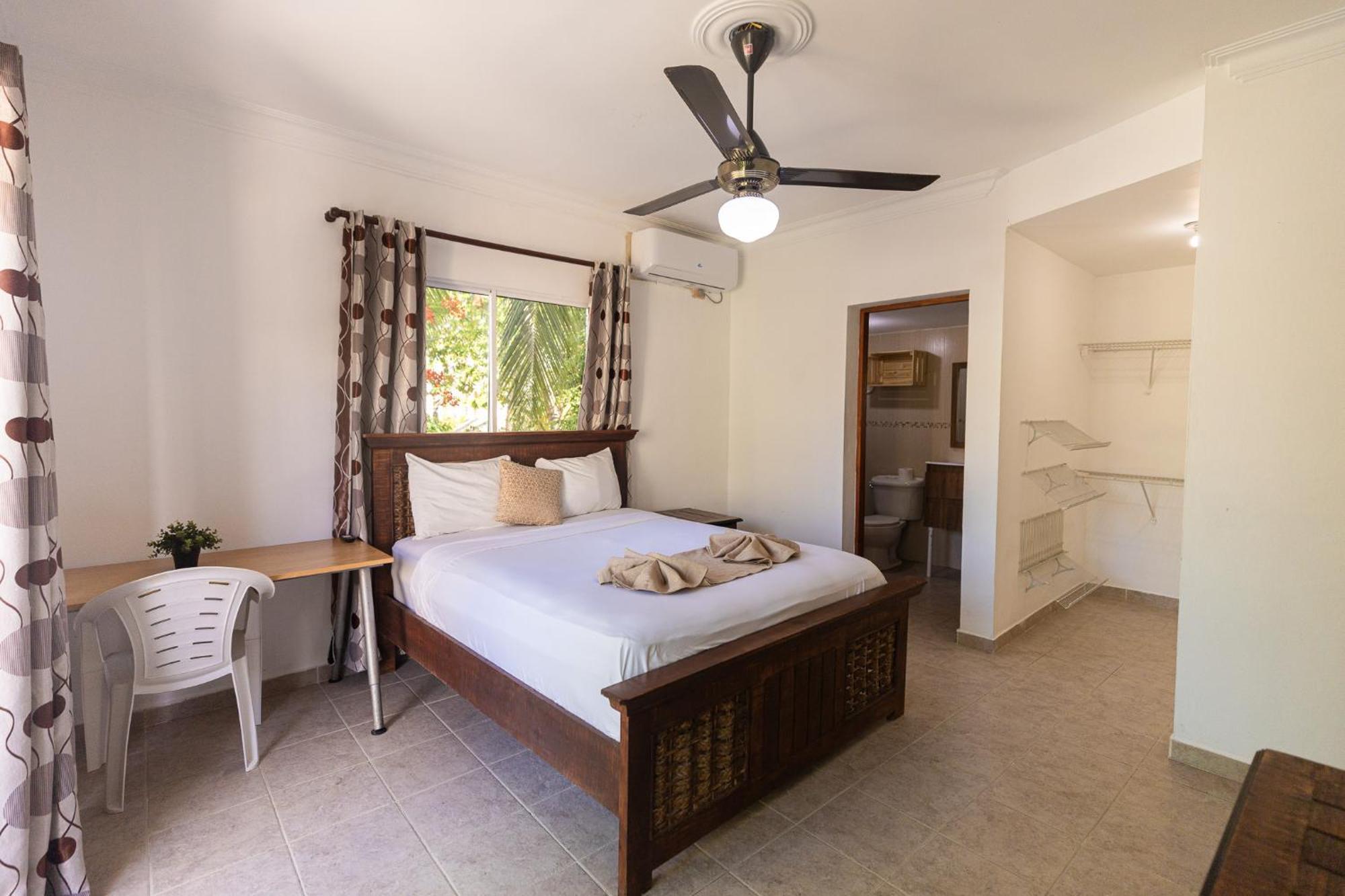 Hostal Las Rosas De Punta Cana Luaran gambar