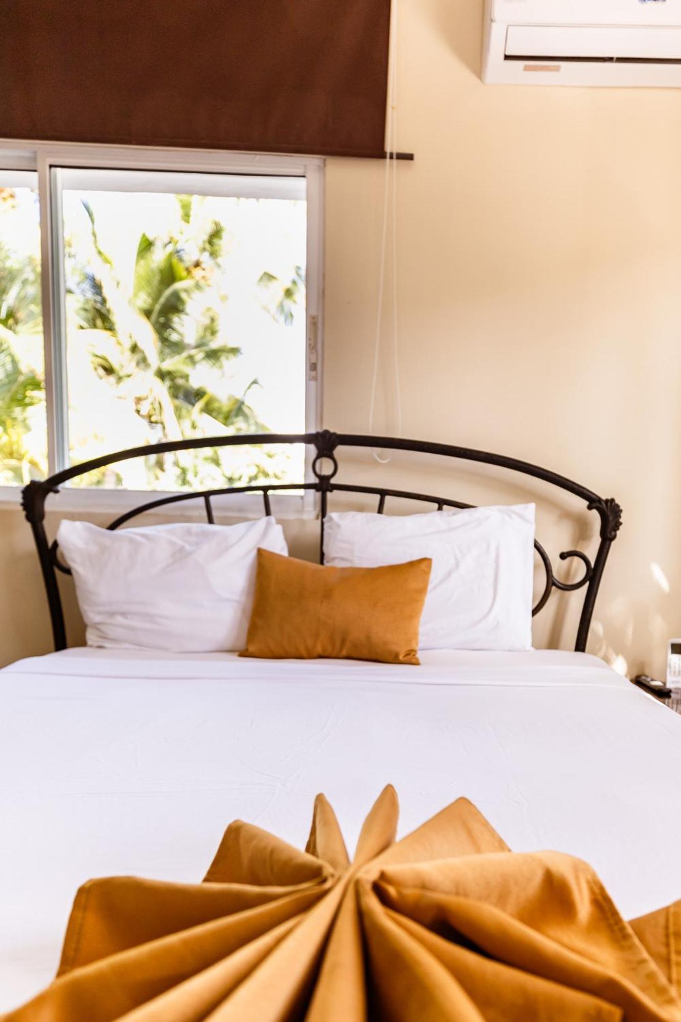 Hostal Las Rosas De Punta Cana Luaran gambar