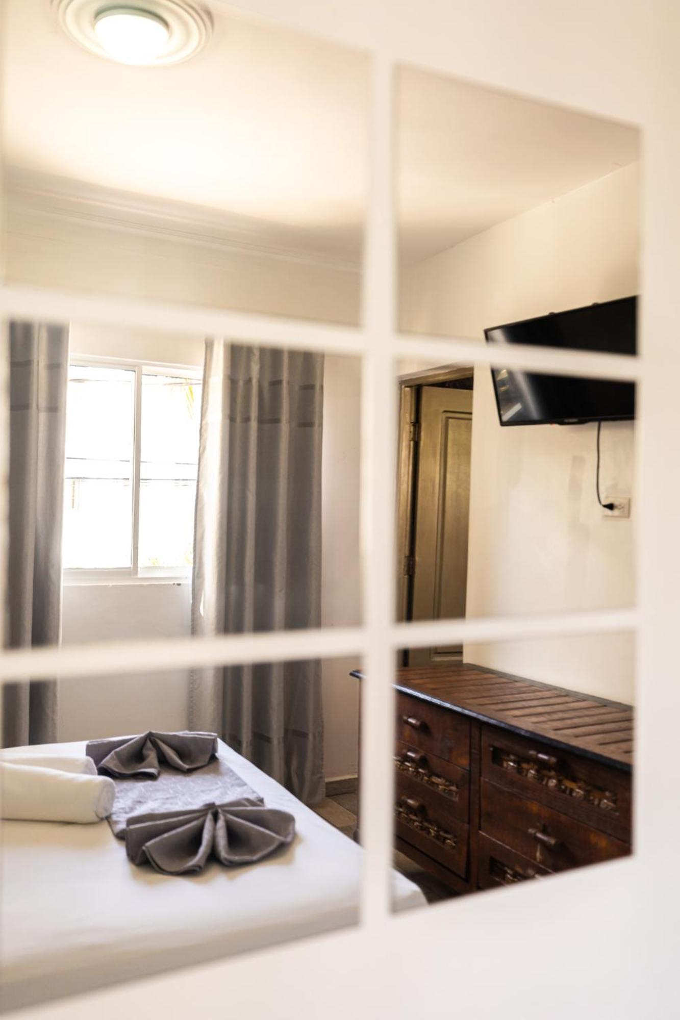Hostal Las Rosas De Punta Cana Luaran gambar
