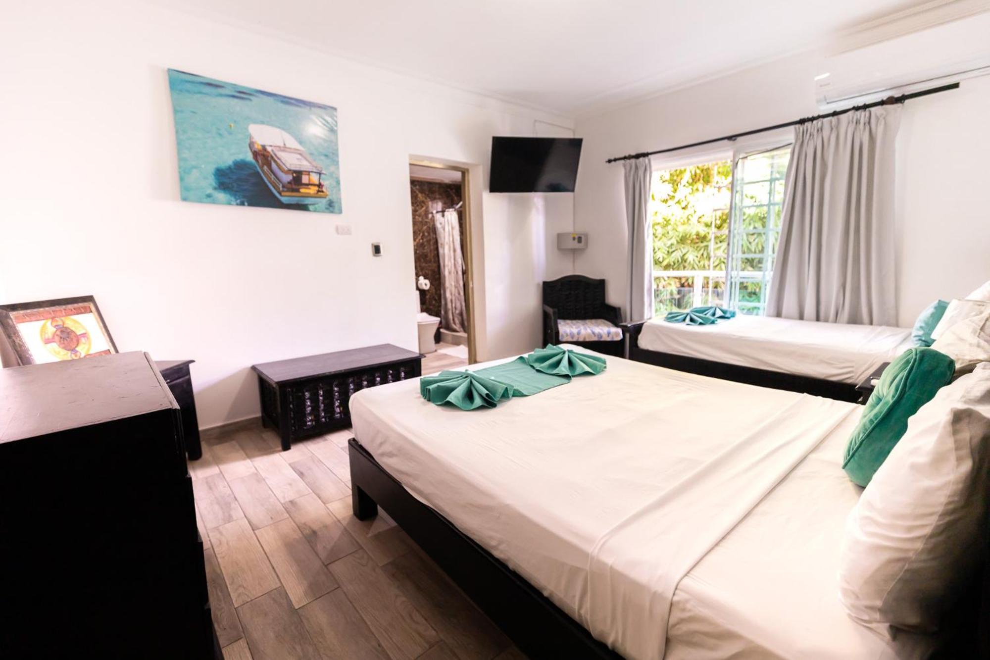 Hostal Las Rosas De Punta Cana Luaran gambar